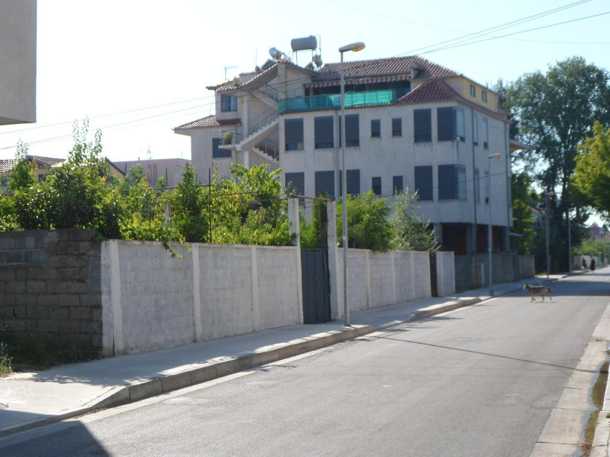 Vila Aliaj Luxury Apartment With 2 Rooms With Private Wonderful Terrace Durrës Exterior foto